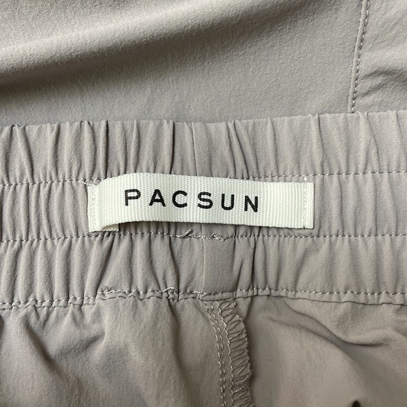 PacSun Gray Zip Off Performance Cargo Joggers size M - Picture 7 of 9
